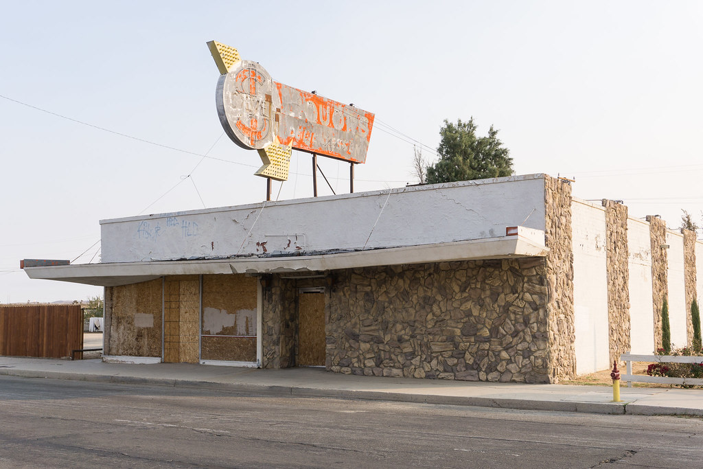 Boron CA, A Photo Essay 18 Boron liquor store, shuttered. … Flickr