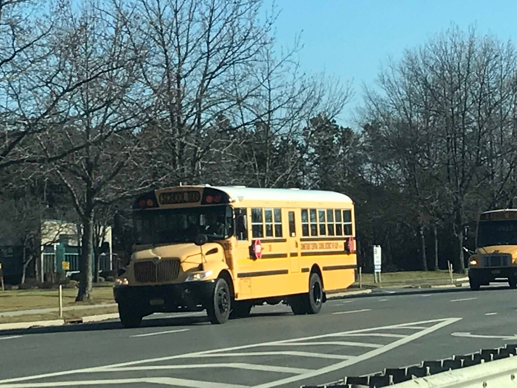 Central School District of Islip 316 Montauk Bus