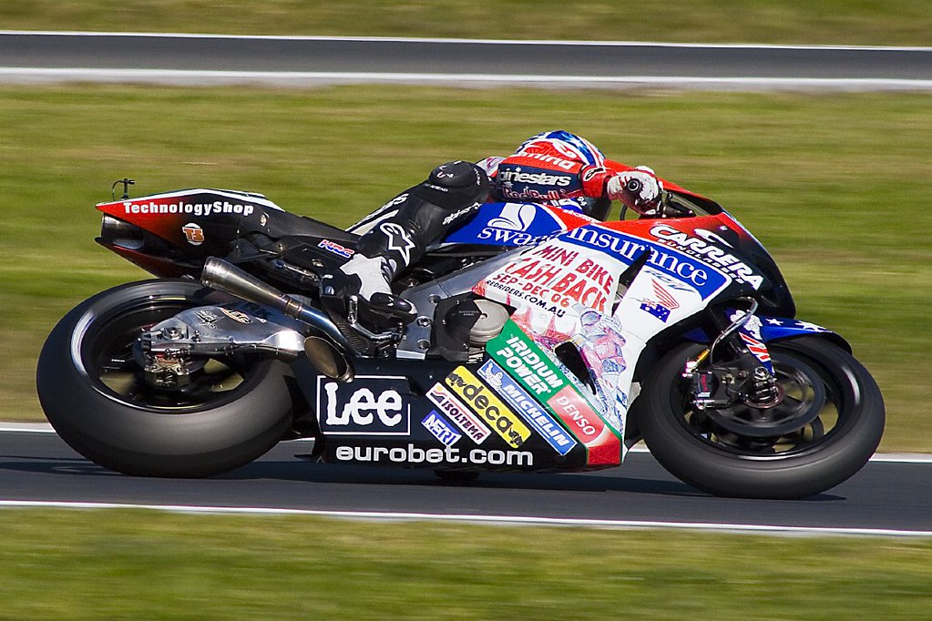 Casey Stoner Casey Stoner rounding corner 12 at Phillip Is… Flickr
