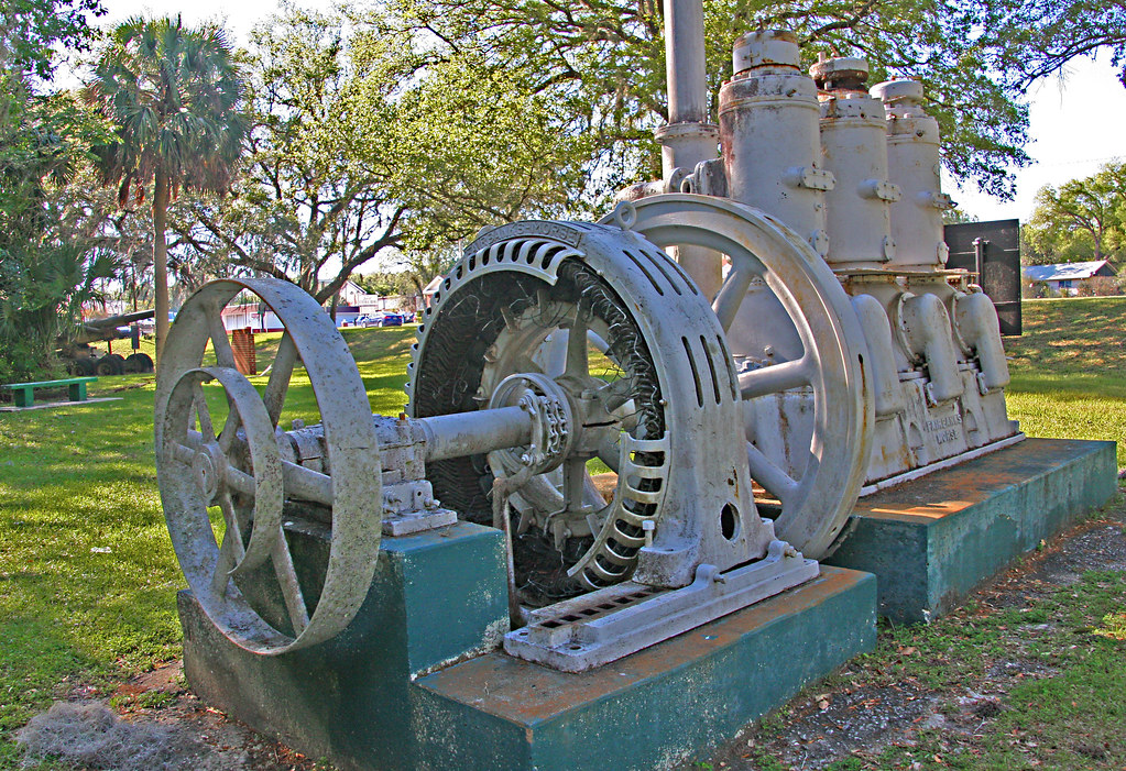 Electrical Generator, Downtown Williston, Florida (2 of 3)… Flickr
