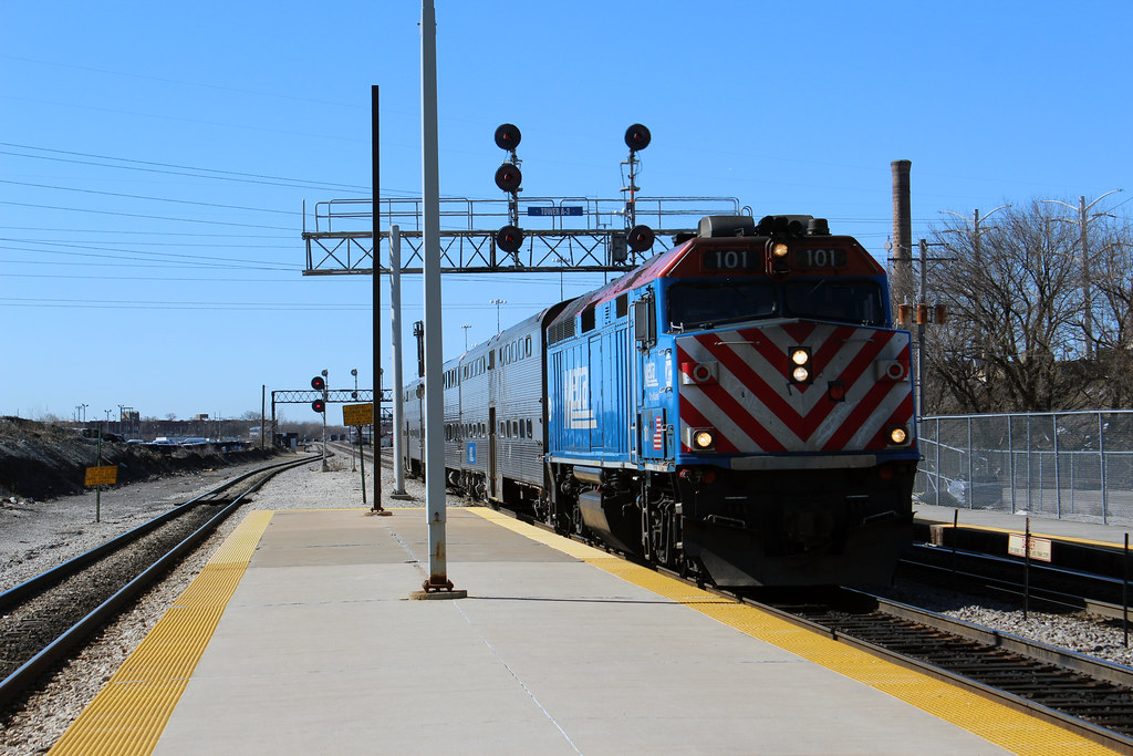 Metra 101 Western Ave deadheading to CUS mbernero Flickr