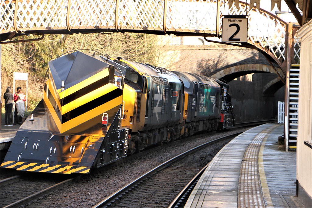 37716 & 37424 'Avro Vulcan' 7Z41 the 09.50 Derby R.T.C.(Ne… Flickr
