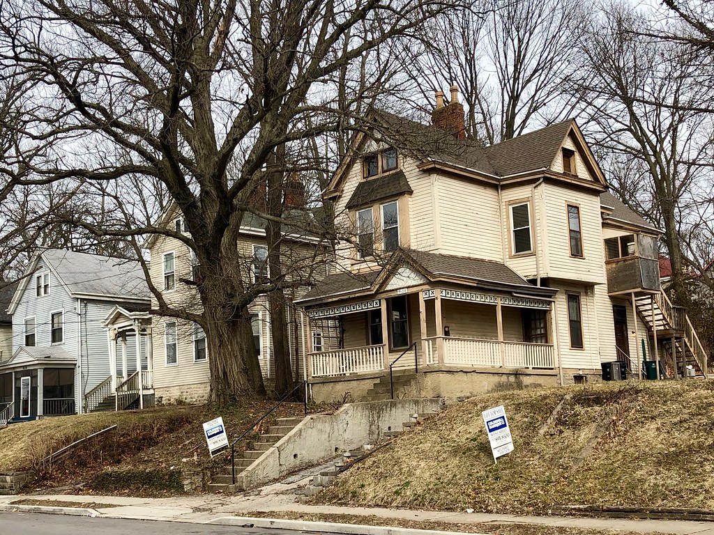 Durrell Avenue, Evanston, Cincinnati, OH Warren LeMay Flickr