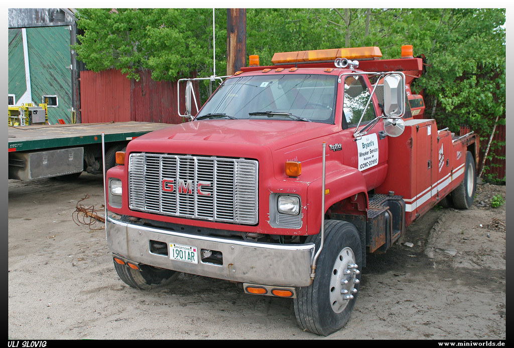 GMC TopKick "Bob Bryant's Wrecker Service" Ulrich Slovig Flickr