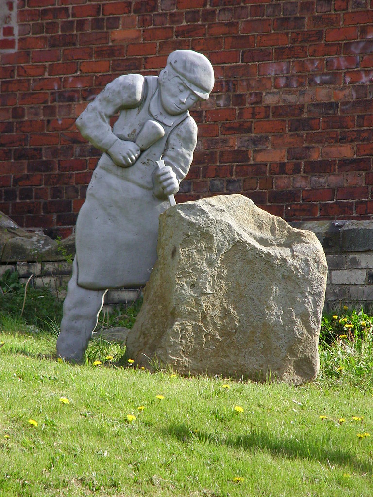 Stonemason sculpture Stonemason sculpture in Loftus design… Flickr