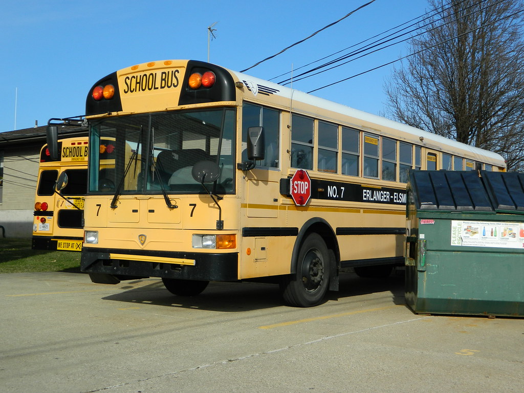 ErlangerElsmere Independent Schools 7 Bus lot Erlanger,… Flickr