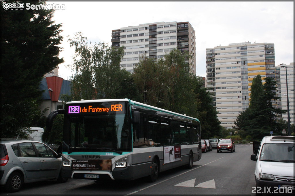 Iveco Bus Urbanway 12 RATP (Régie Autonome des Transport… Flickr