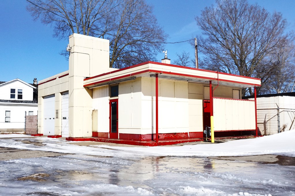 Beloit WI former shell gas station Laurence's Pictures Flickr