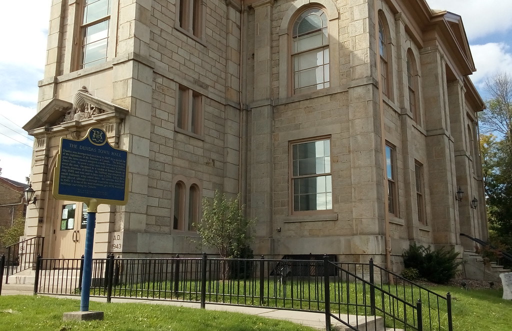 Dundas Town Hall, 60 Main Street, Dundas, ON heritage pl… Flickr