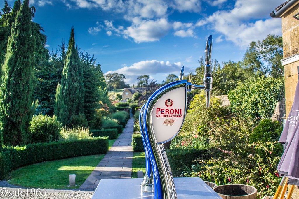 Beer Garden, Cotswolds safc1965 Flickr
