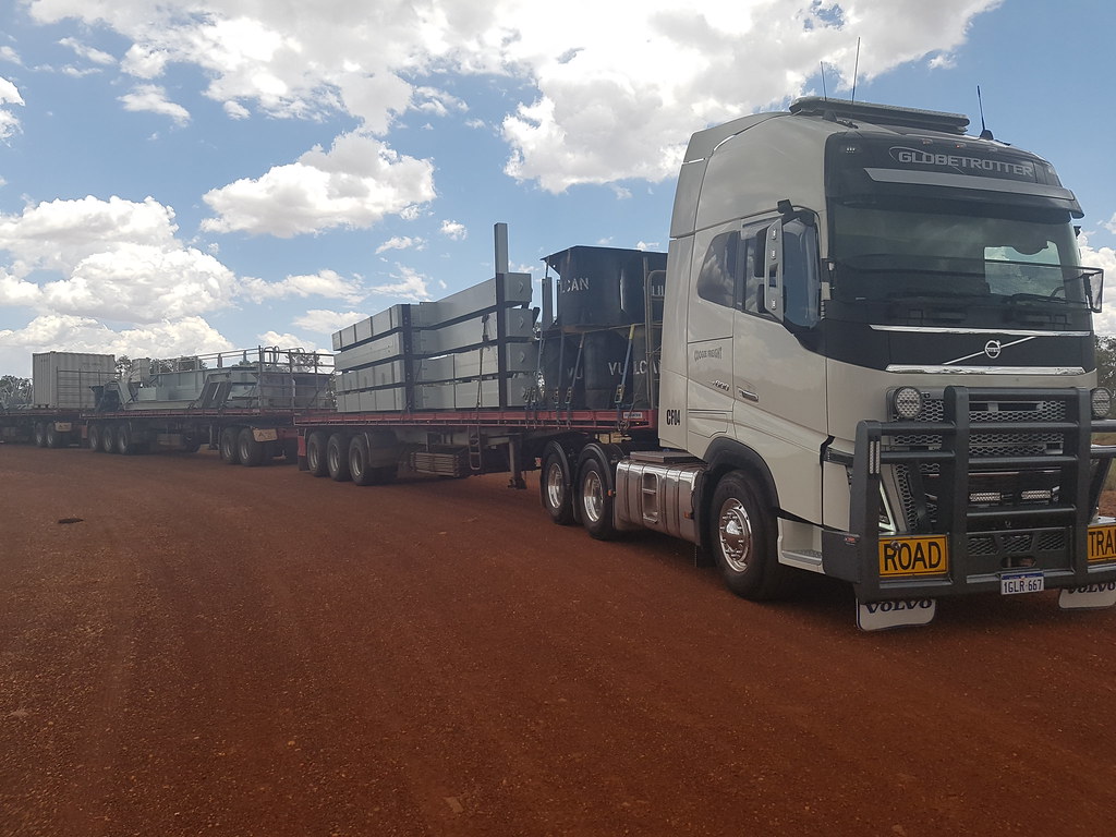 volvo triple perth to Kununurra. with the new dam crane rob fatin