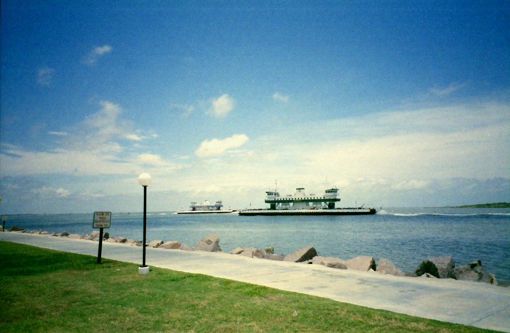 Bolivar Ferry The Bolivar Ferry is free and runs from Galv… Flickr
