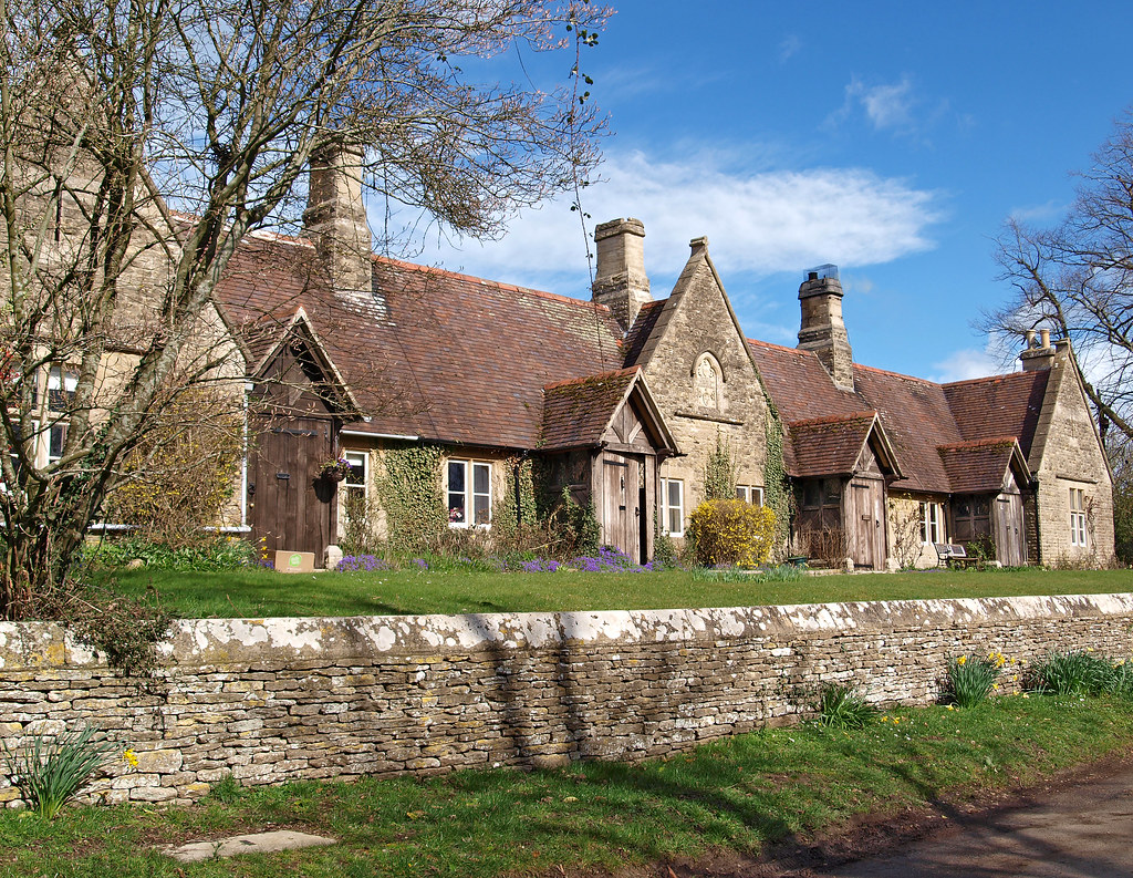 The old Almshouses in Eastleach Turville, Gloucestershire,… Flickr