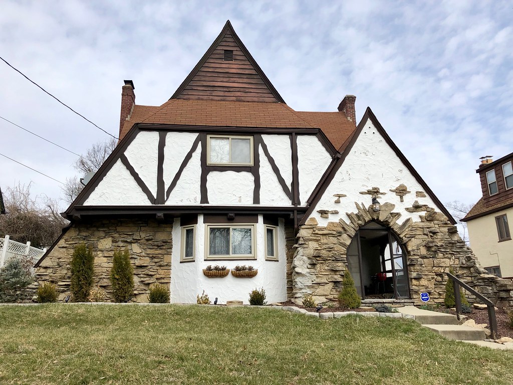 Egan Hills Drive, Paddock Hills, Cincinnati, OH Warren LeMay Flickr