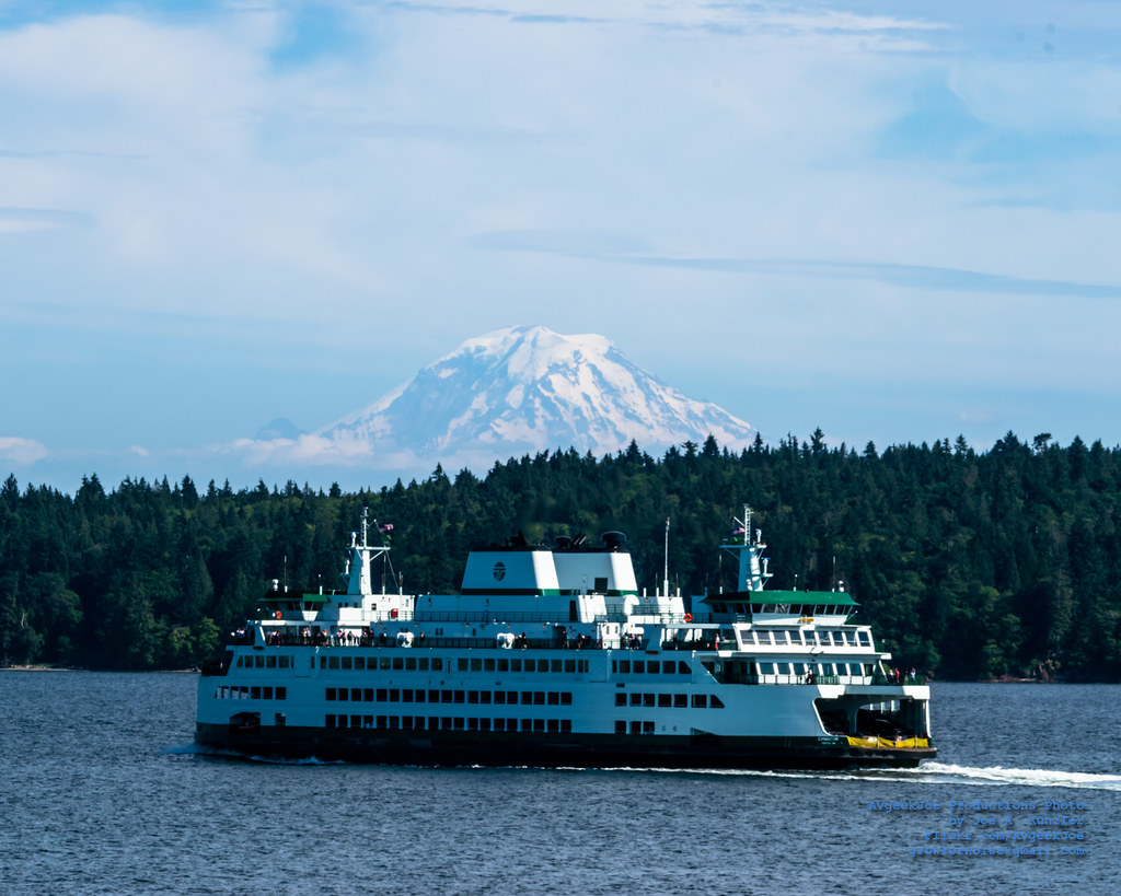 MV Chimacum and Mount Rainier A photo back from 2017 Washi… Flickr