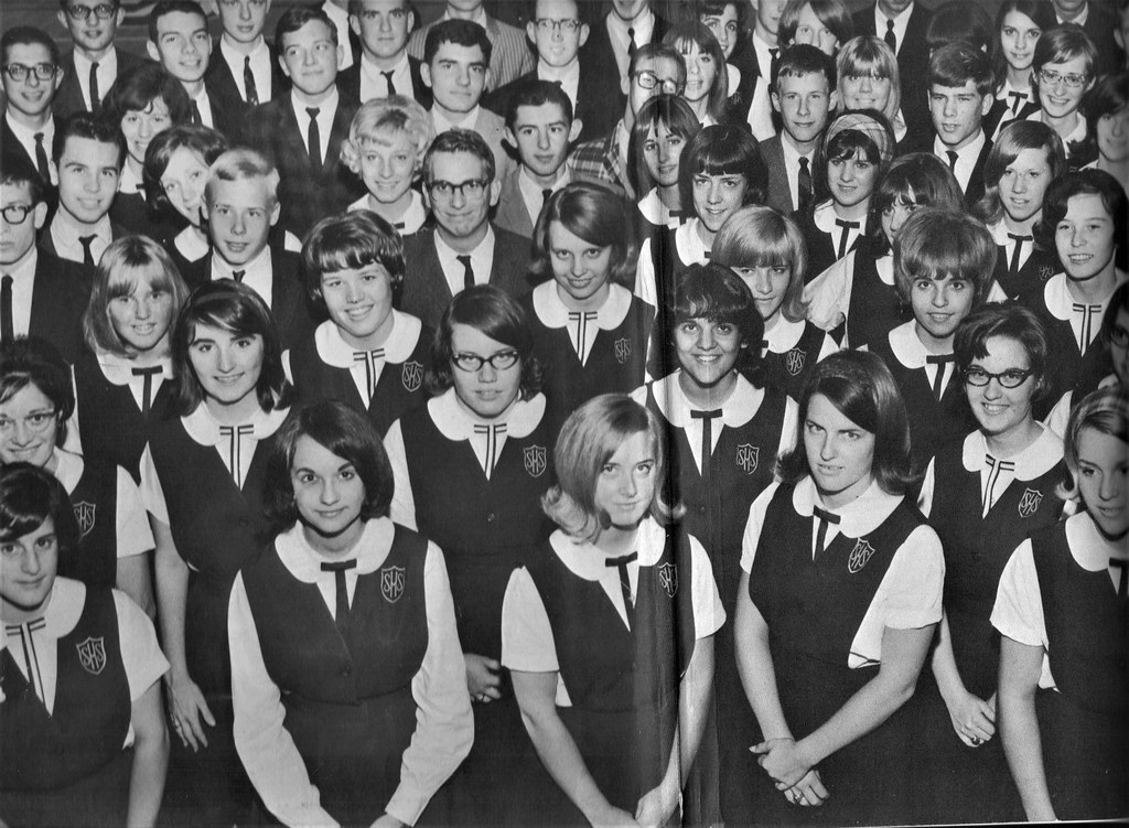 Students attending Seton Catholic High School in Endicott,… Flickr