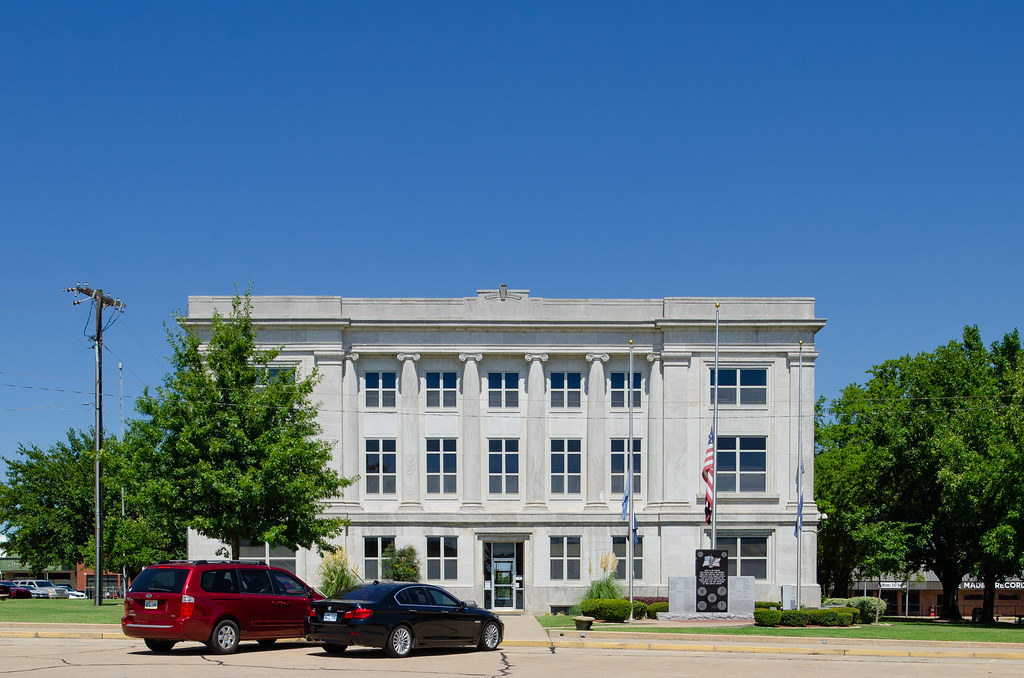 Marshall County Courthouse DSC_3636 Dave Matthews Flickr