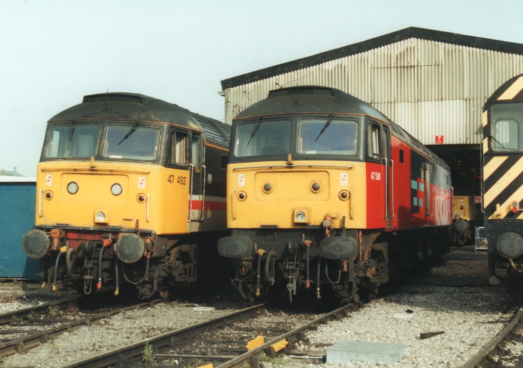 Crewe Diesel 47492 and ex GWR Celeb 47500 stable at the So… Flickr