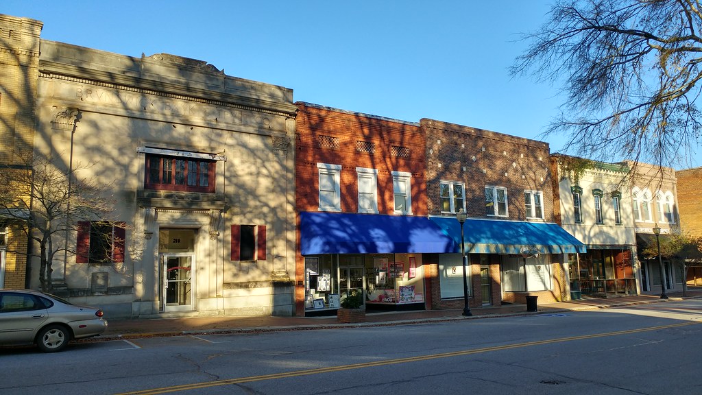 219229 North Main Street, Lawrenceville, VA **Lawrencevil… Flickr