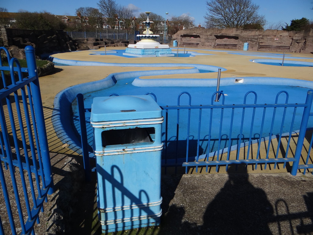 Skegness Blue and Turquoise. Simon Marshall Flickr