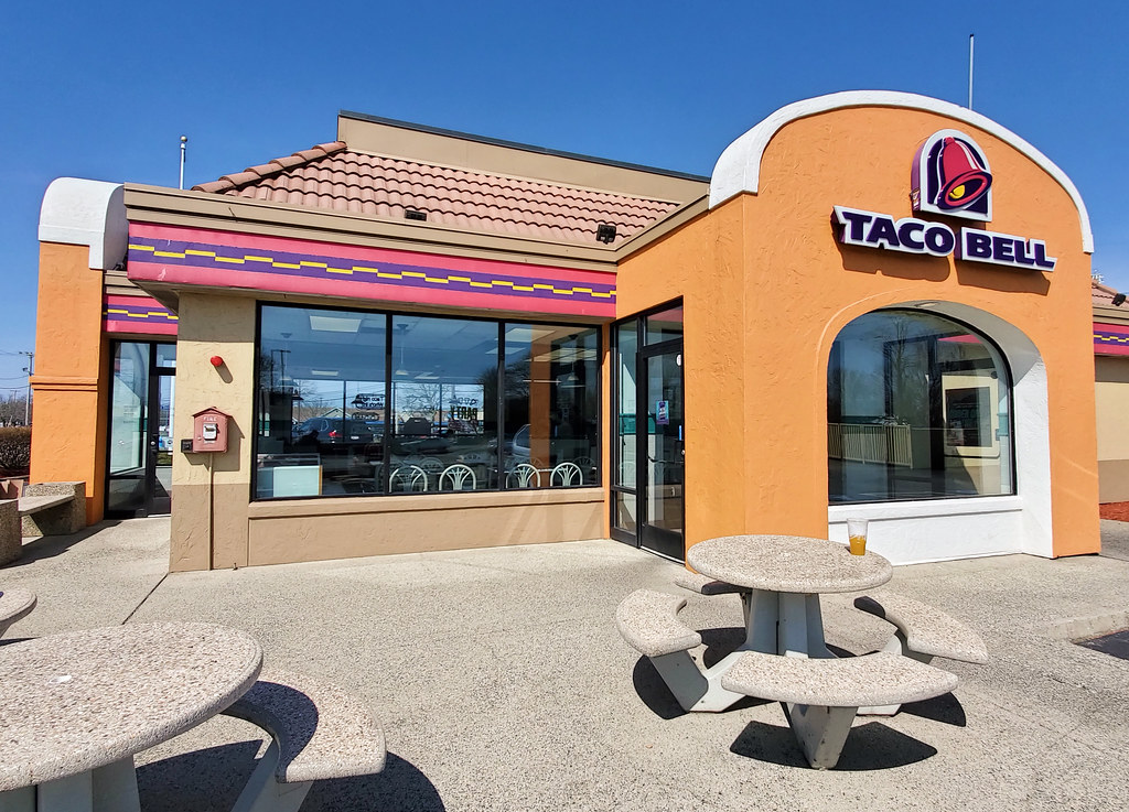 Taco Bell at 33 Alden Rd Fairhaven, MA A patently pastel… Flickr