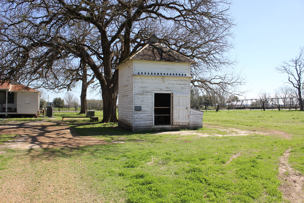 Oakland Plantation, Natchez, LA Nicolas Henderson Flickr