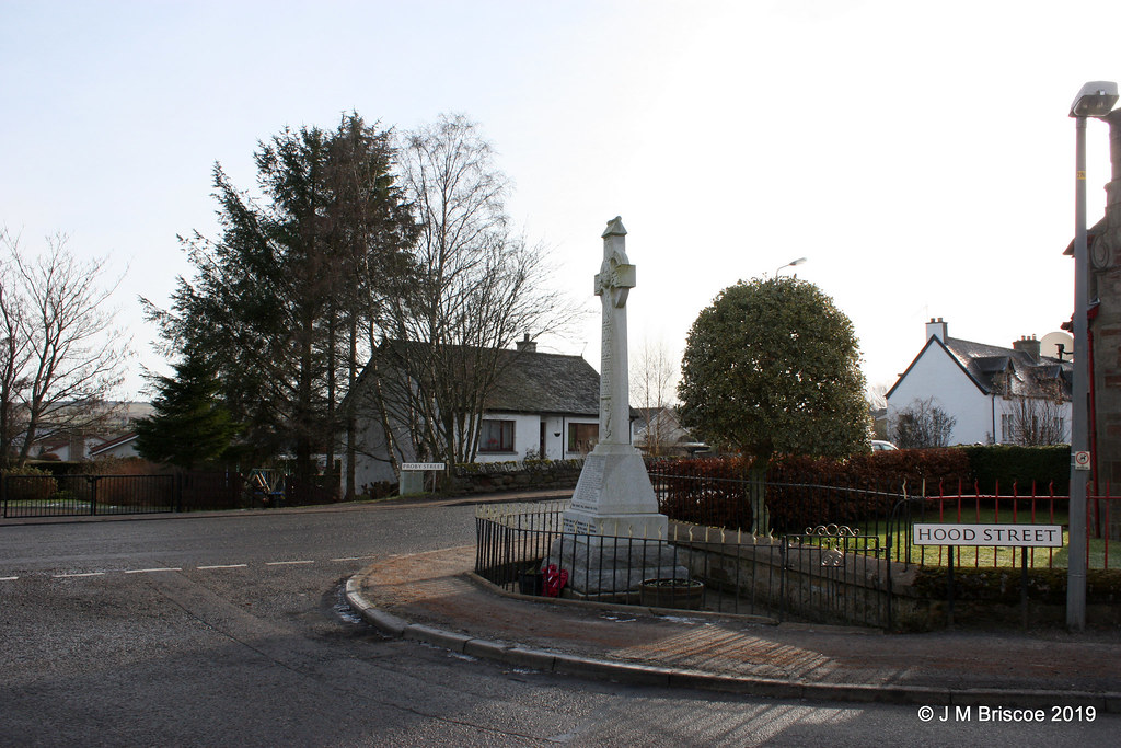 Maryburgh War Memorial Maryburgh War Memorial LIEUT. RODER… Flickr