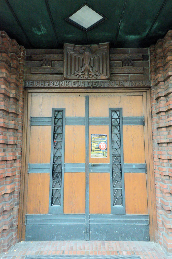 8300 Eingangstür vom Deutschen Haus in Flensburg / Reichsa… Flickr