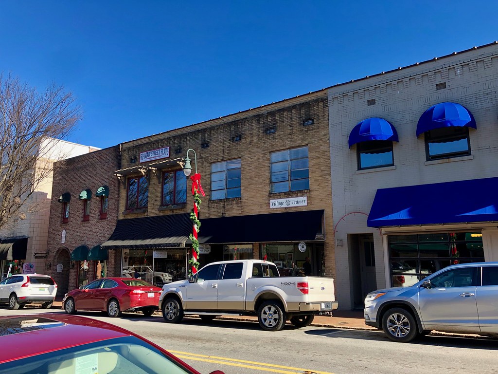Main Street, Waynesville, NC Warren LeMay Flickr
