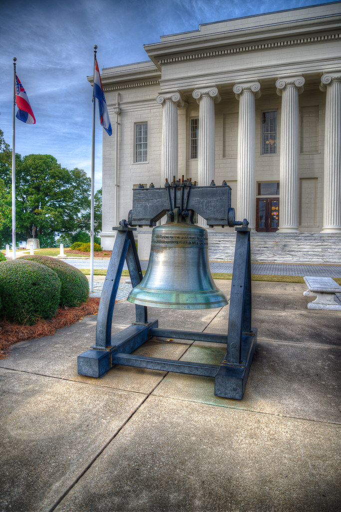 DMT_20181124160925 Liberty Bell Replica Alabama State Capi… Flickr
