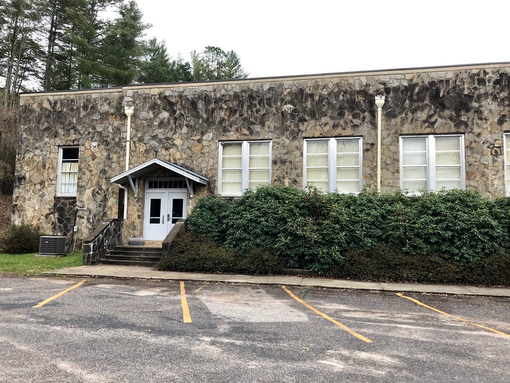 Cowee School, Cowee, NC The old Cowee School was built in … Flickr