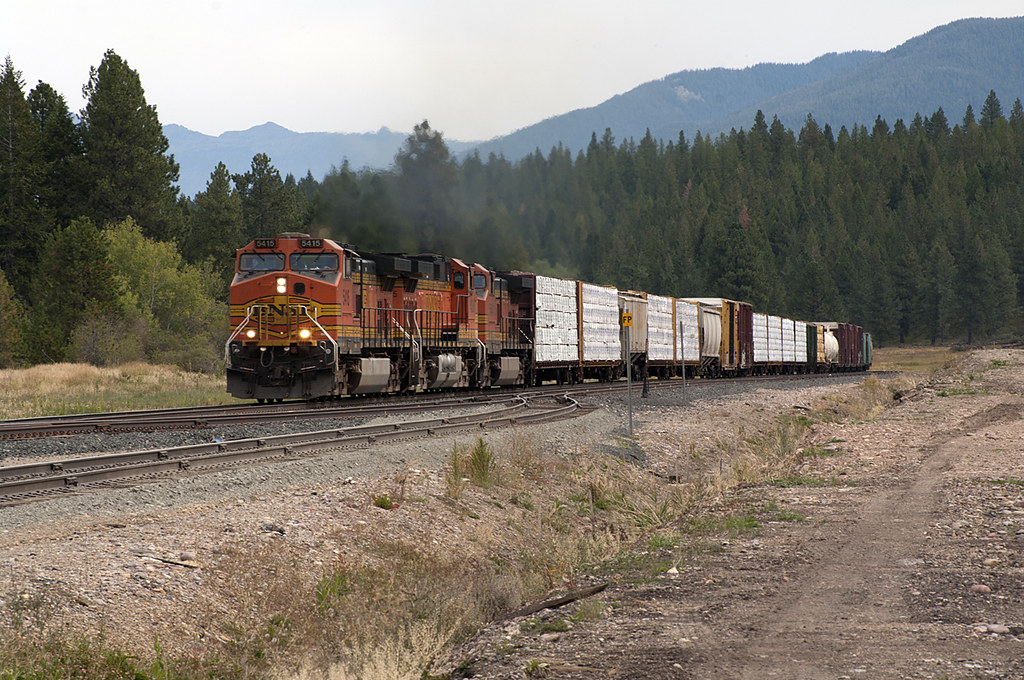 BNSF 5415 Evaro MT 9810 1200x800 Daniel Tracy Flickr