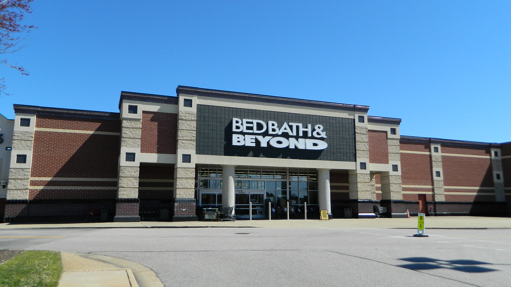 Bed Bath & Beyond Bed Bath & Beyond (41,984 square feet