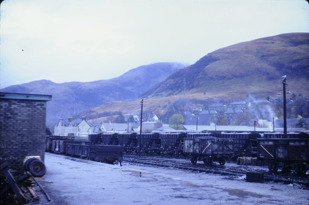 Fort William train station Neil Astley Flickr
