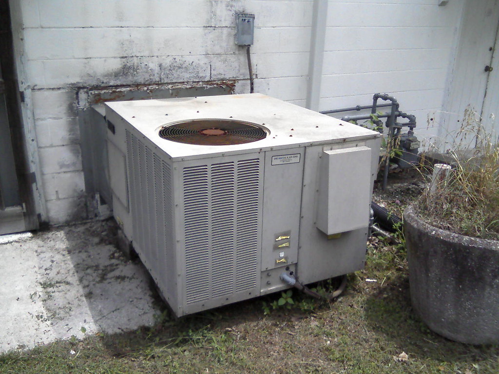 old HVAC unit This photo is from 2014 FanFan61618 Flickr