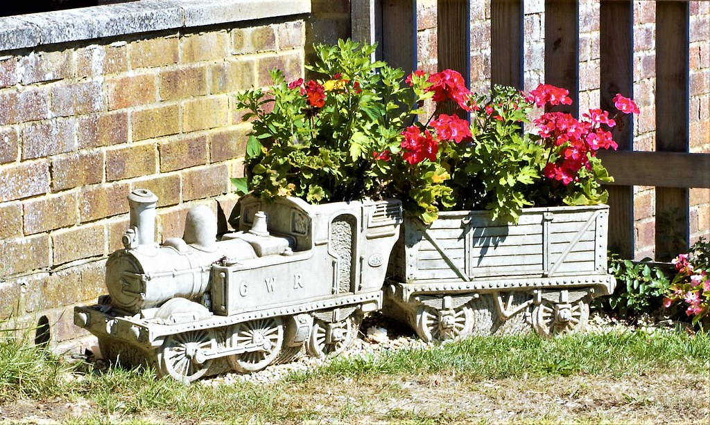 Train planter Steve Shilling Flickr