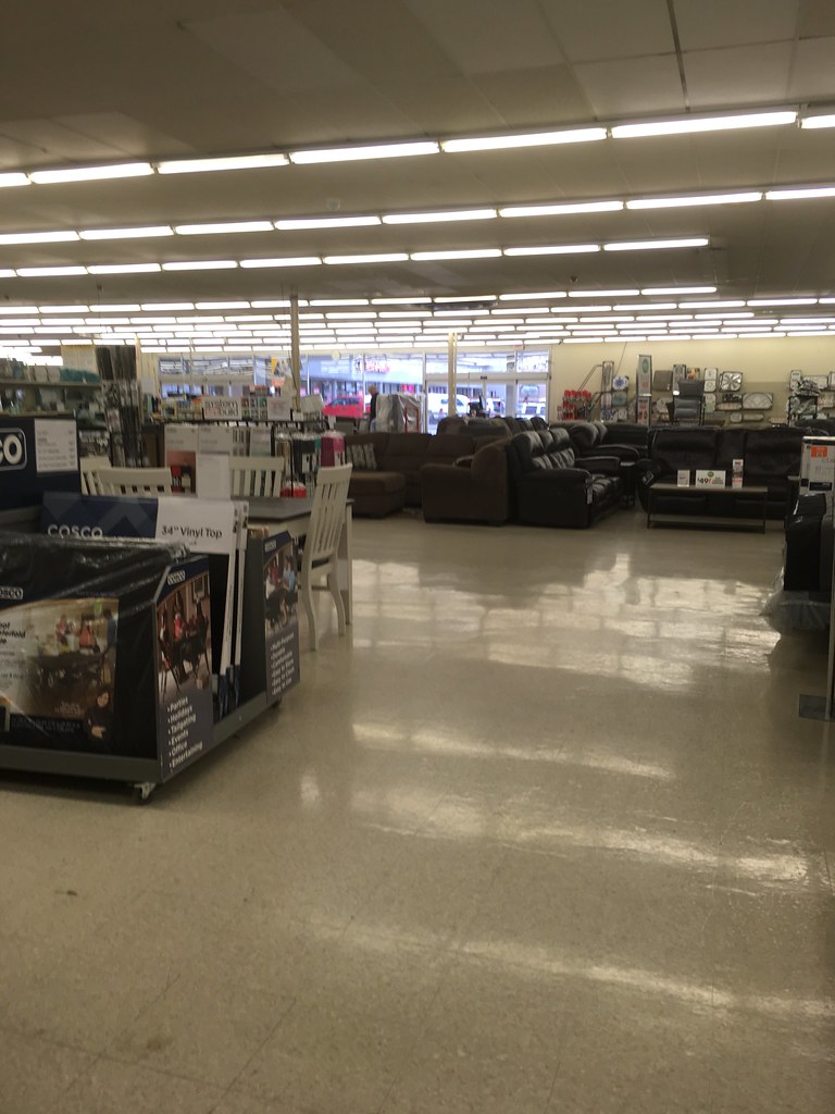 Big Lots South Parkersburg, WV Daniel Westfall Flickr