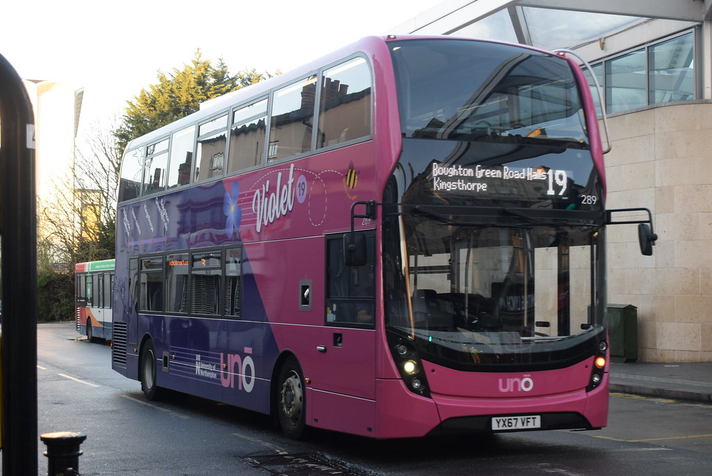 UB 289 Northampton Northgate bus station Uno Buses Alexa… Flickr