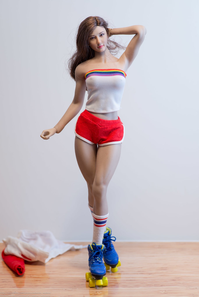Flirty Girl Collectibles "Roller Girl" Photo Review Flickr