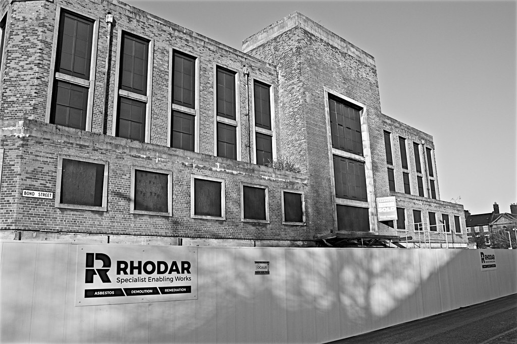 Edwin Davis Building Monochrome The Edwin Davis Building, … Flickr