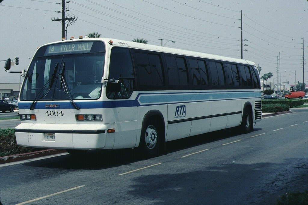 1987 GMC RTS Riverside Transit Bus. 4004 photo credit by t… Flickr