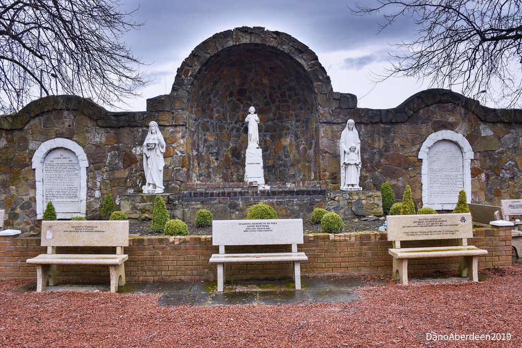 Legends Statues Outside Ibrox Page 2