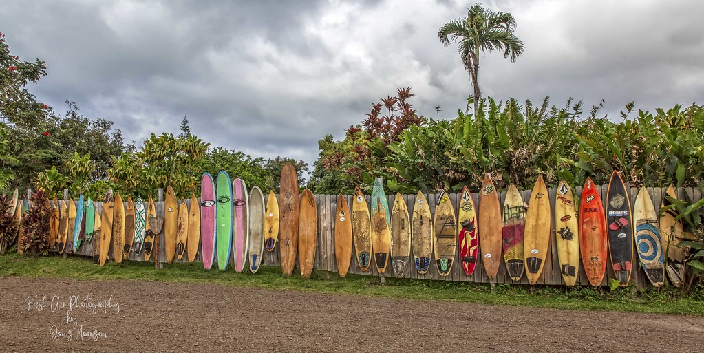 Surfboard Fence, Maui Style Maui’s newest surfboard fence … Flickr
