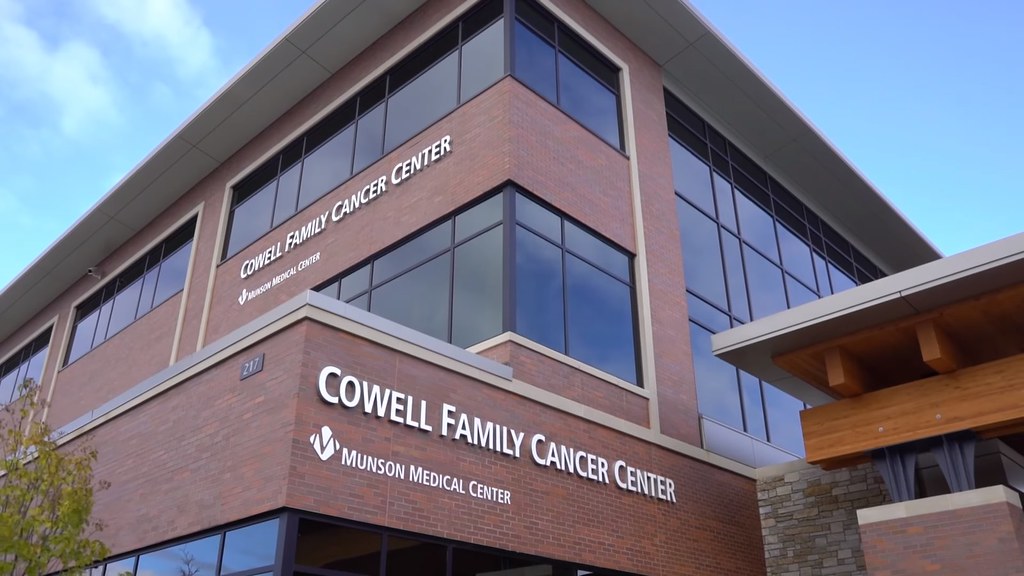 Cowell Family Cancer Center and Munson Medical Center 20 m… Flickr
