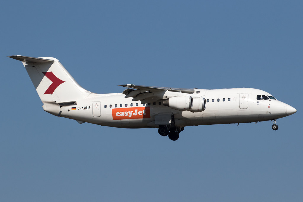 EasyJet_B462_DAWUE_EasyJet sticker Austrian tail logo_ZRH… Flickr