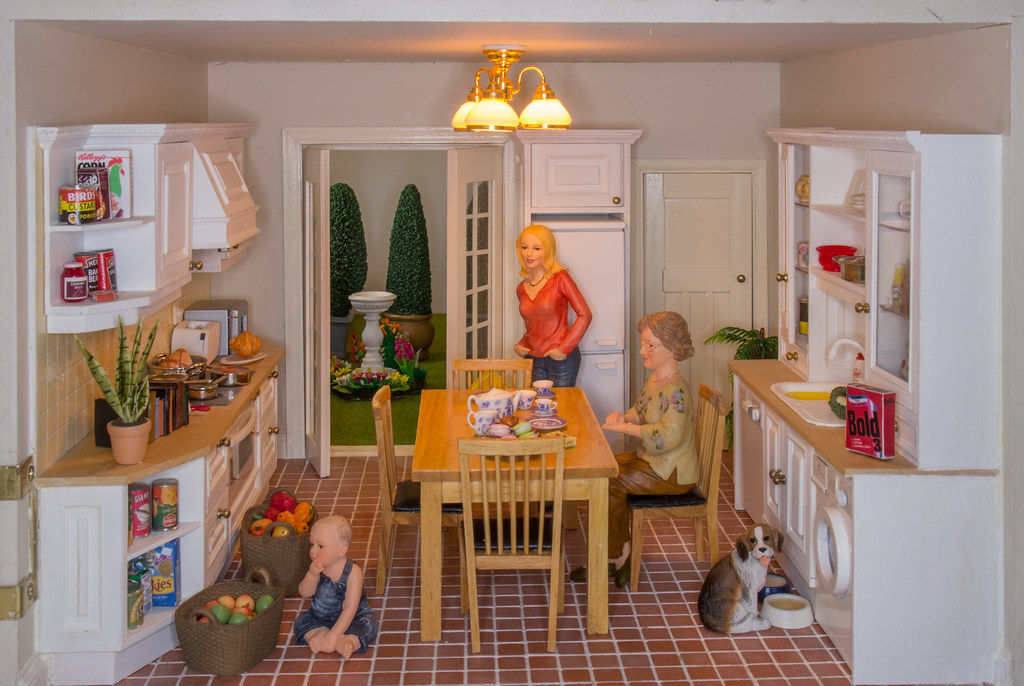 Fairbanks kitchen Fairbanks dolls house IMG_1248_edited1 Ian Davis