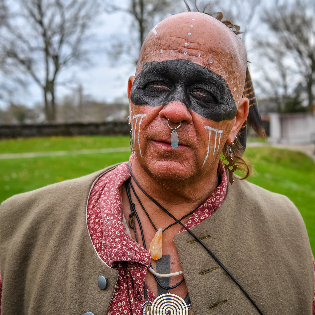 Chief Blue Jacket, reenactor This is supposed to be Chief … Flickr