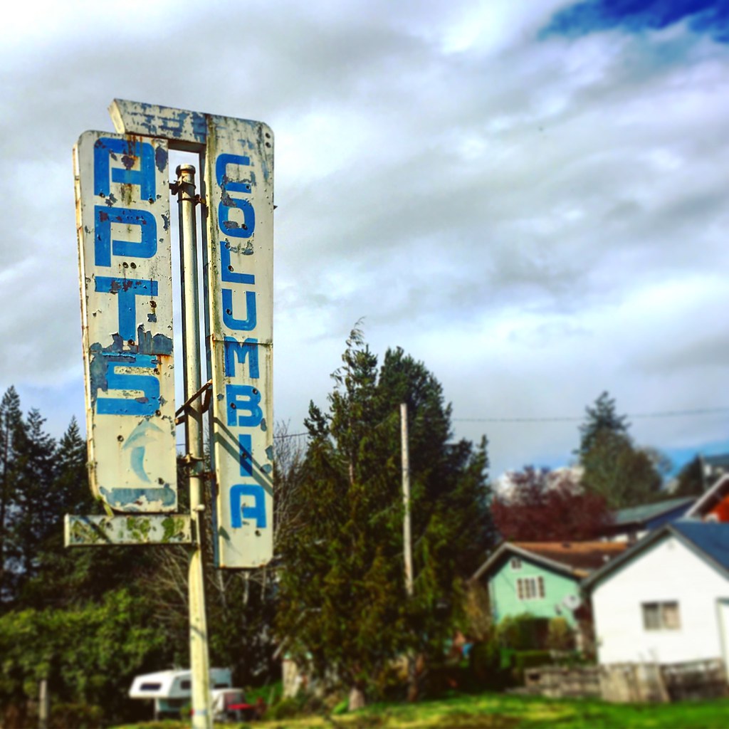 Old apartment sign, Astoria, Oregon coltera Flickr