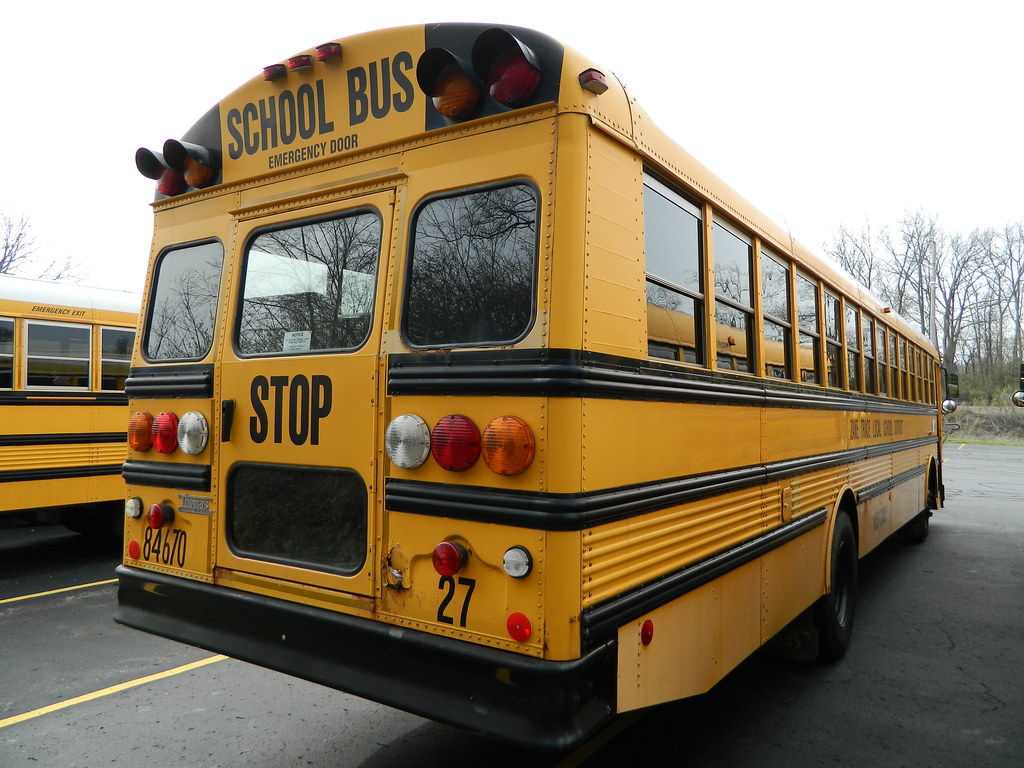 Zane Trace Local School District 27 (6) Cincinnati NKY Buses Flickr