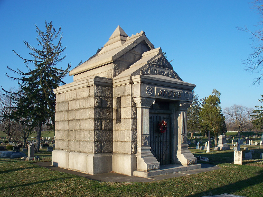 OH Findlay Maple Grove Cemetery 2 Mausoleum at Maple Gro… Flickr